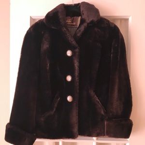 Beau Mouton fur coat